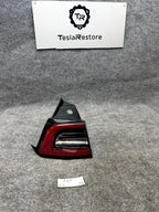 2017–2023 TESLA MODEL Y/3 REAR LEFT SIDE TAIL LIGHT OEM,1077397/ 1077399