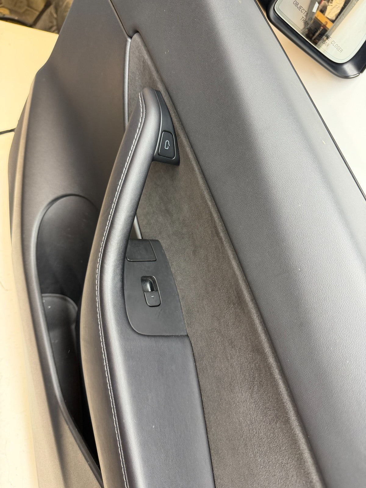 2012-2020 TESLA MODEL Y FRONT RIGHT PASSENGER SIDE COMPLETE DOOR ASSEMBLY