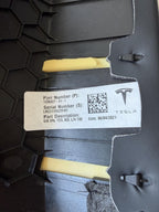 ♦️17-23 TESLA MODEL 3 REAR LEFT DRIVER 2ND ROW SEAT BOLSTER COVER OEM,109602761I