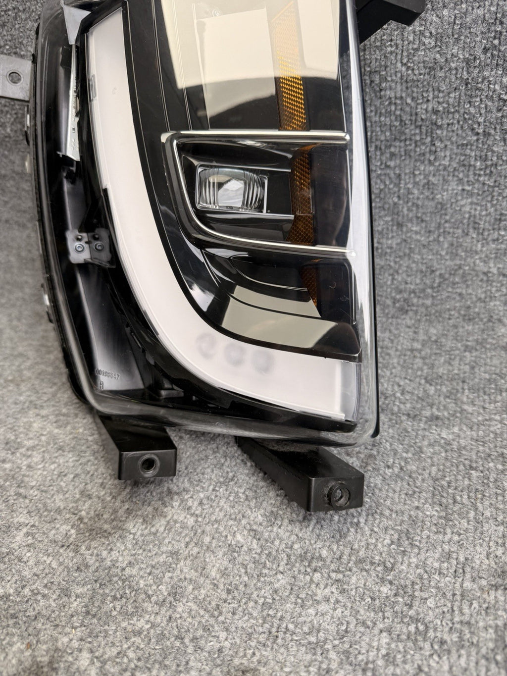 TESLA MODEL X FOG LIGHT RIGHT PASSENGER 2016 2017 18 2019 2020 OEM 1034327-00-C