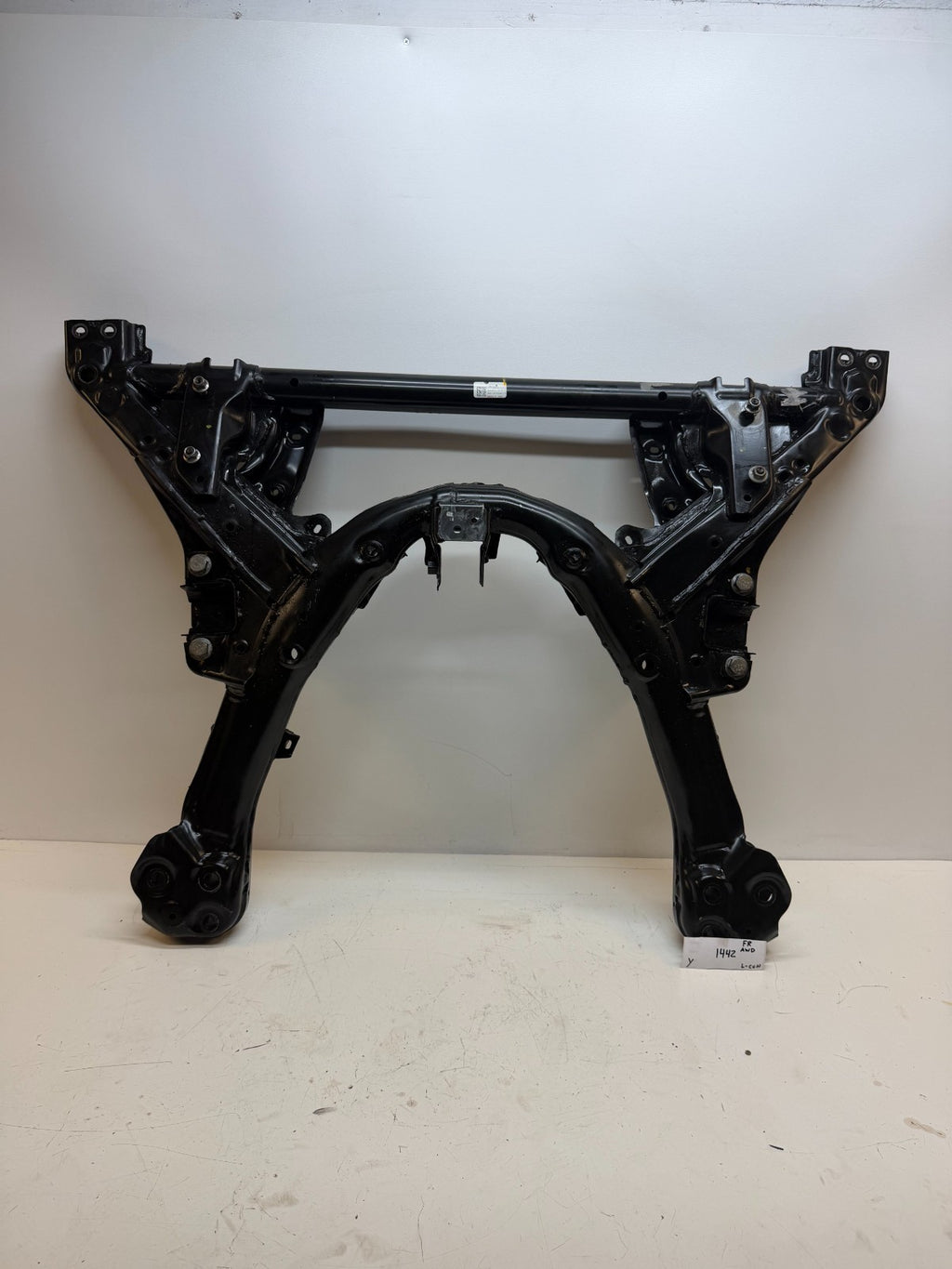 2020- 2024 TESLA MODEL Y FRONT UNDERCARRIAGE CROSSMEMBER SUBFRAME 1044531-00-C