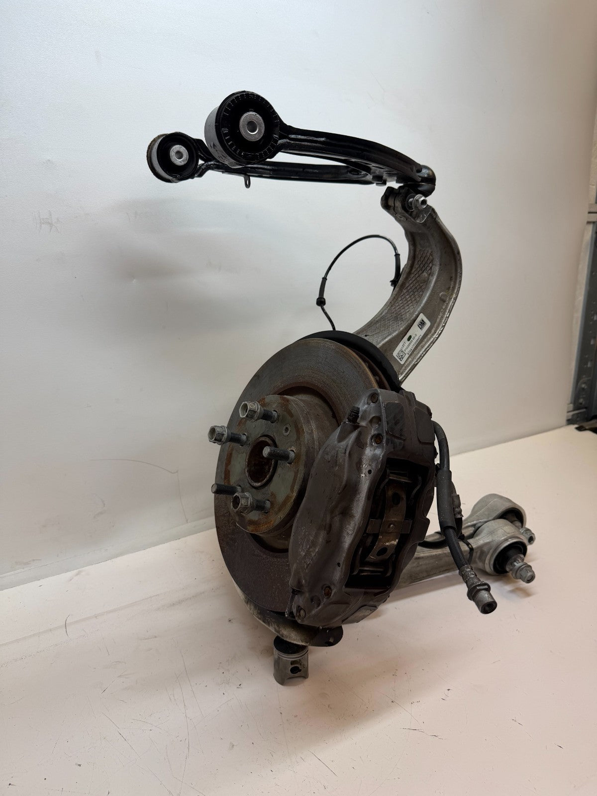 2016-2020 Tesla Model S Front Left Knee Suspension Assembly OEM 1030605-00-D