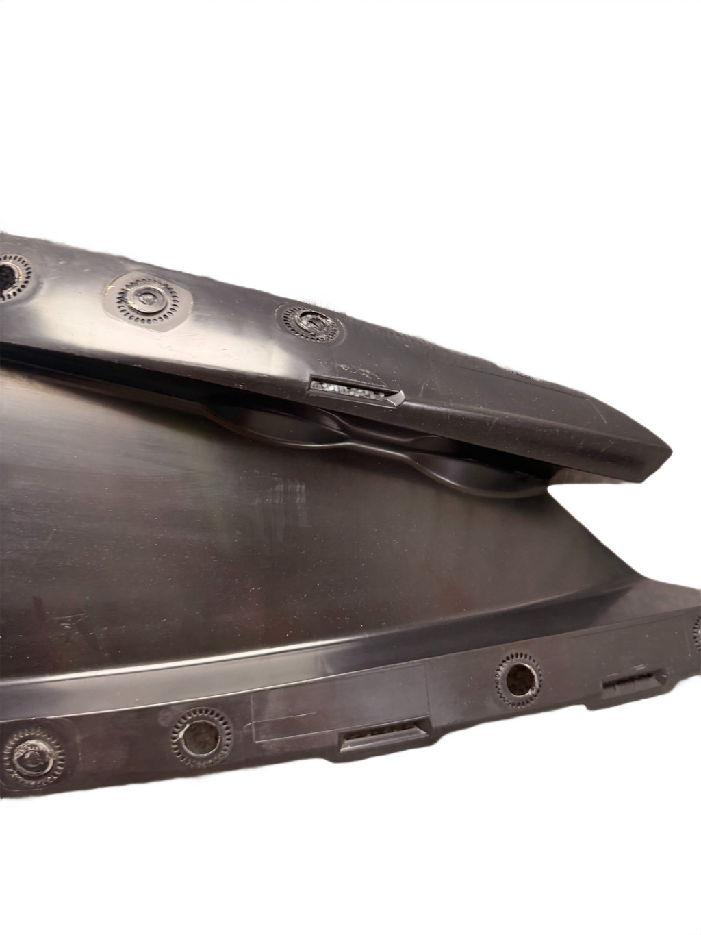 2024 2025 Tesla Model 3 M3 Front Left Bumper Fastener Trim Fascia 2005801-00-B