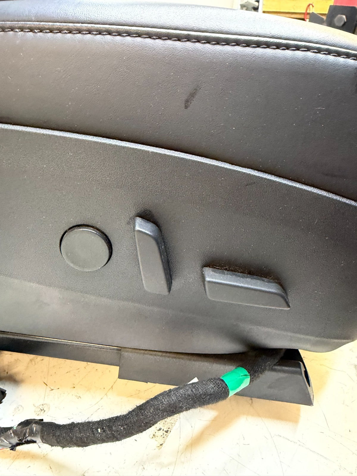 2017-2023 Tesla Model 3 Front Right Passenger Seat Black 1456943-00-A