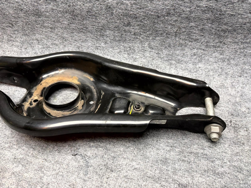♦️2017 - 2023 TESLA MODEL 3 REAR LEFT SIDE LOWER CONTROL ARM OEM, 1044451-00-F