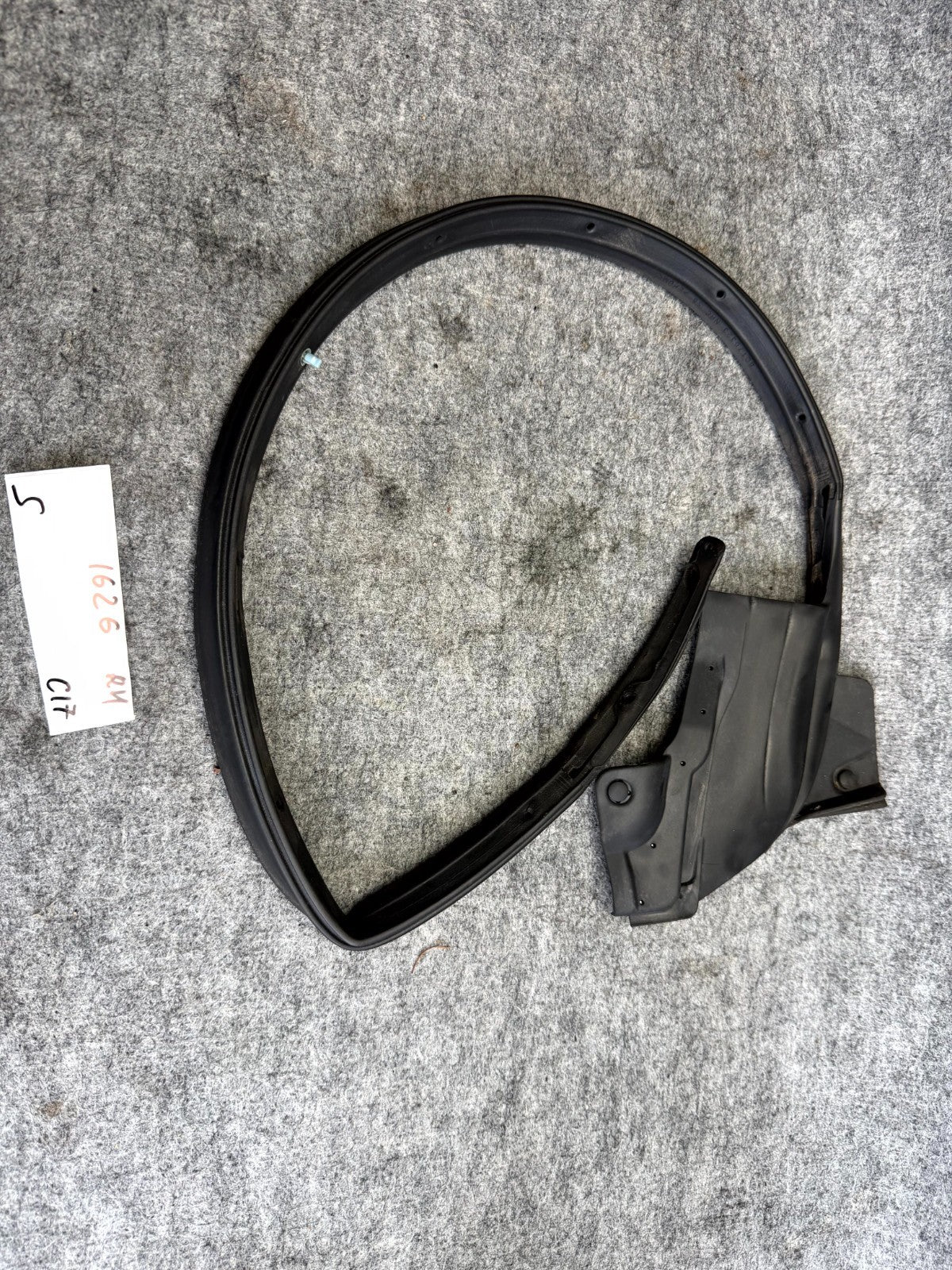 ♦️12-20 TESLA MODEL S REAR RIGHT DOOR WINDOW WEATHERSTRIP SEAL OEM, 6009596-00-D