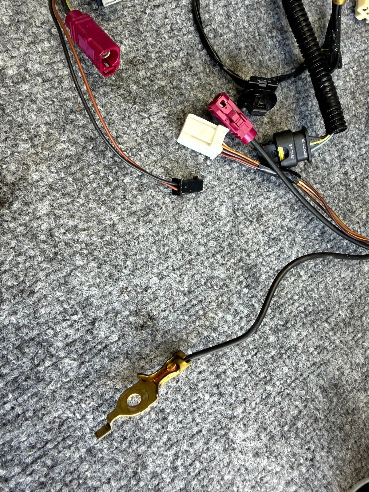 2017 – 2023 TESLA MODEL 3 REAR TRUNK LID WIRE WIRING HARNESS OEM, 1068789-00-F