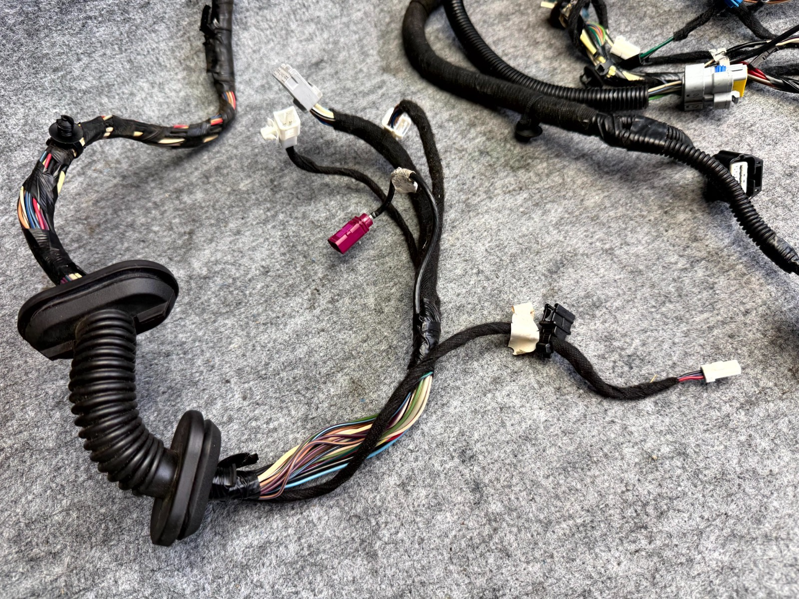 ♦️2012-2020 TESLA MODEL S FRONT LEFT DOOR WIRING HARNESS CABLE OEM, 1004419-00-P