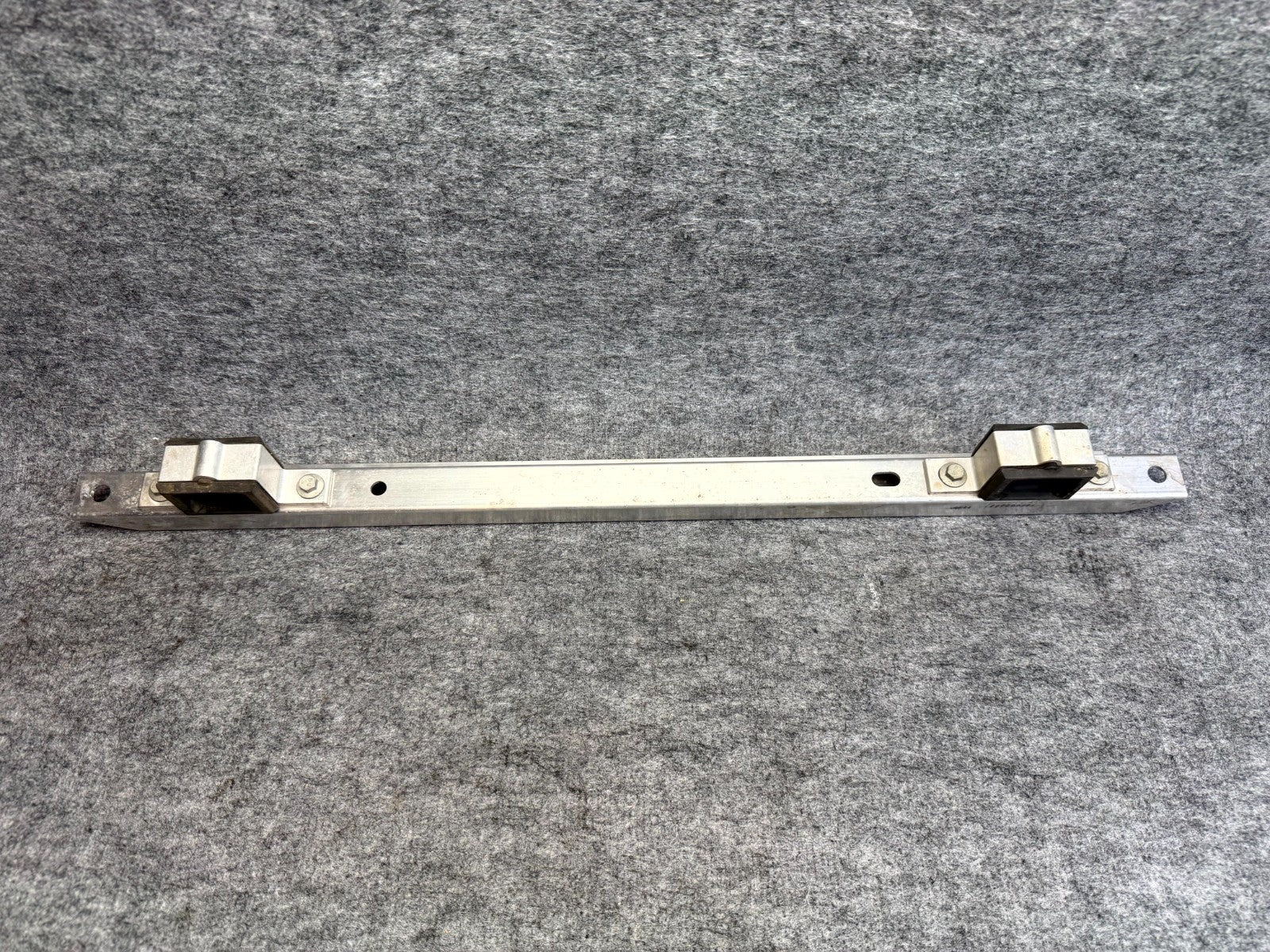 ♦️17-23 TESLA MODEL 3 FRONT TRUNK REINFORCEMENT BRACKET SUPPORT OEM,1104777-00-A