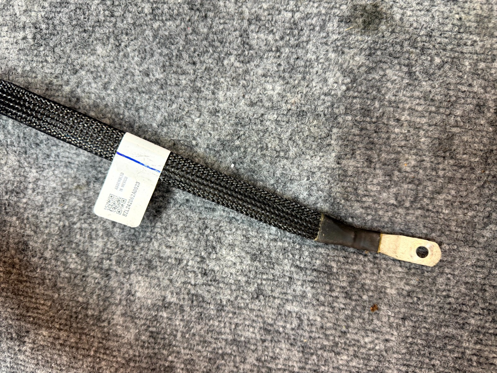 2017 - 2023 TESLA MODEL Y/3 REAR DRIVE UNIT MOTOR GROUND CABLE OEM, 1070979-00-G