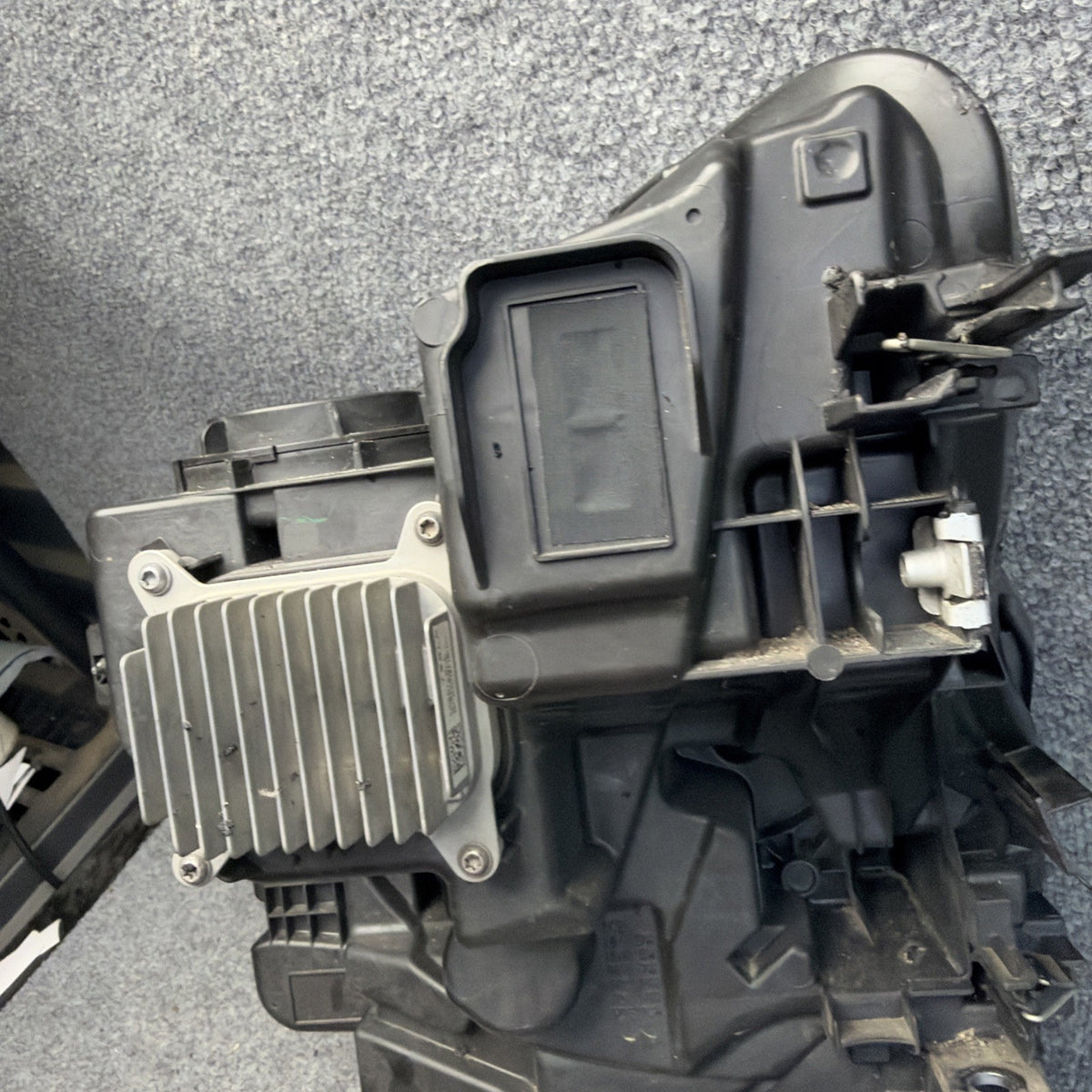 2025-2026 Tesla Model Y Juniper OEM RH Headlight 1918348-00-E