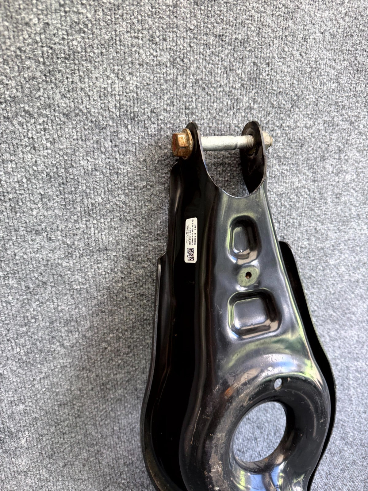 2017 - 2023 TESLA MODEL 3 REAR LEFT / RIGHT LOWER CONTROL ARM OEM, 1044451-00-F