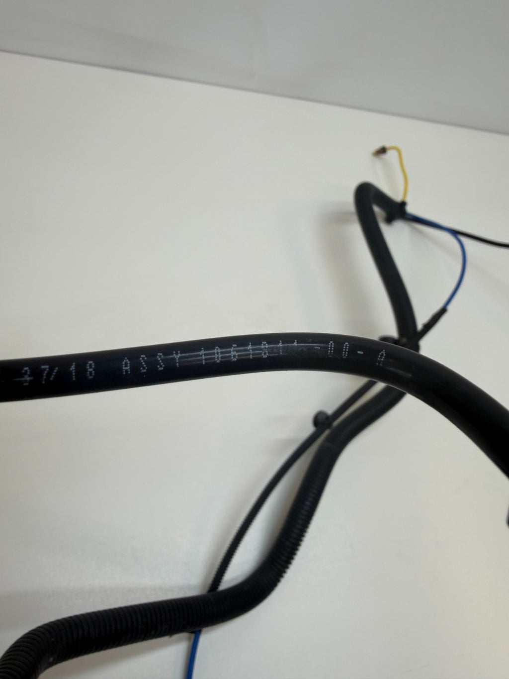 2016-2020 Tesla Model S Front Bundle Air Suspension Cable Line 1061811-00-A