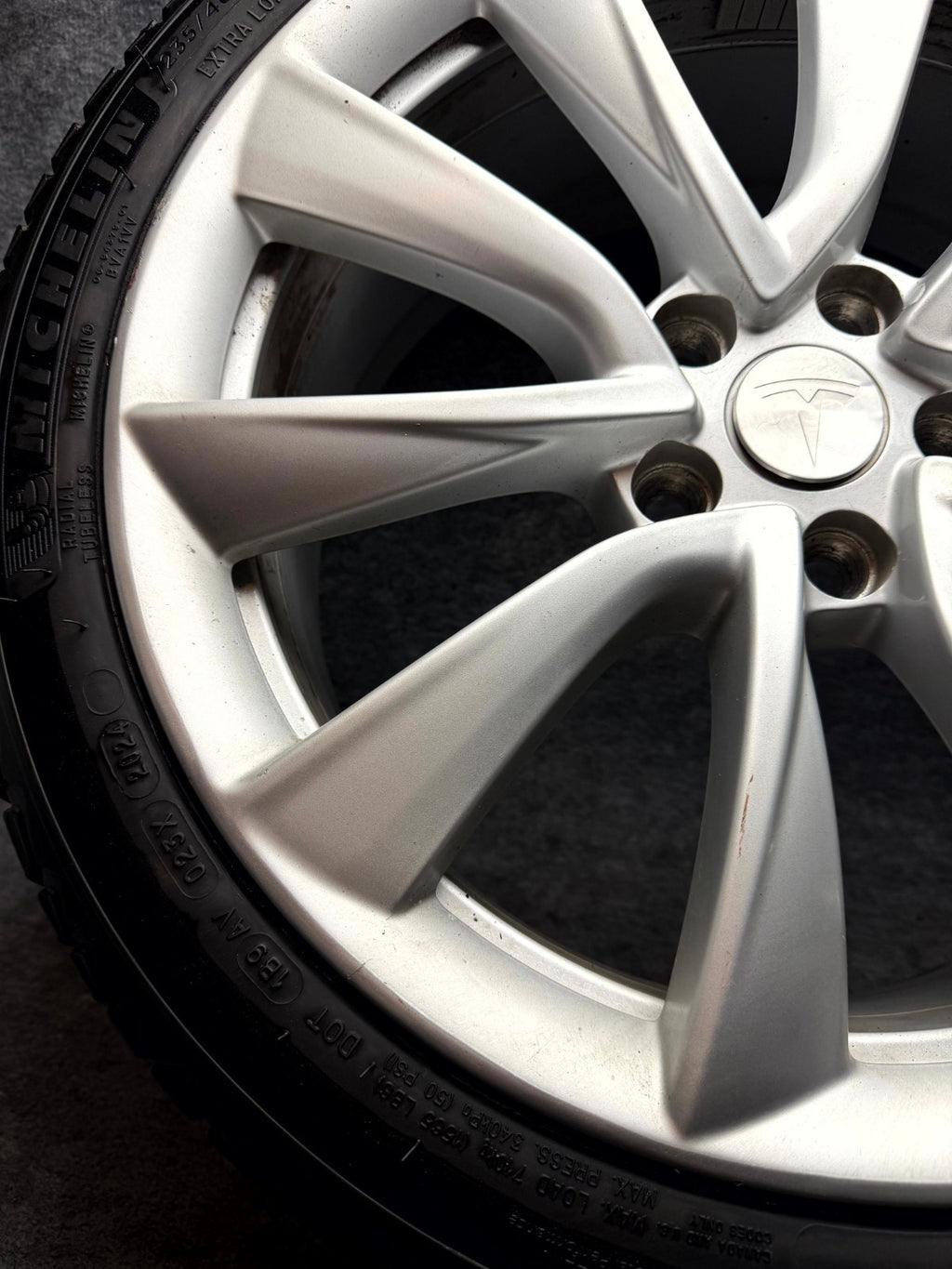 ♦️2017–2023 TESLA MODEL 3 ALUMINUM REPLACEMENT WHEEL TIRE OEM, 1044224 00 B