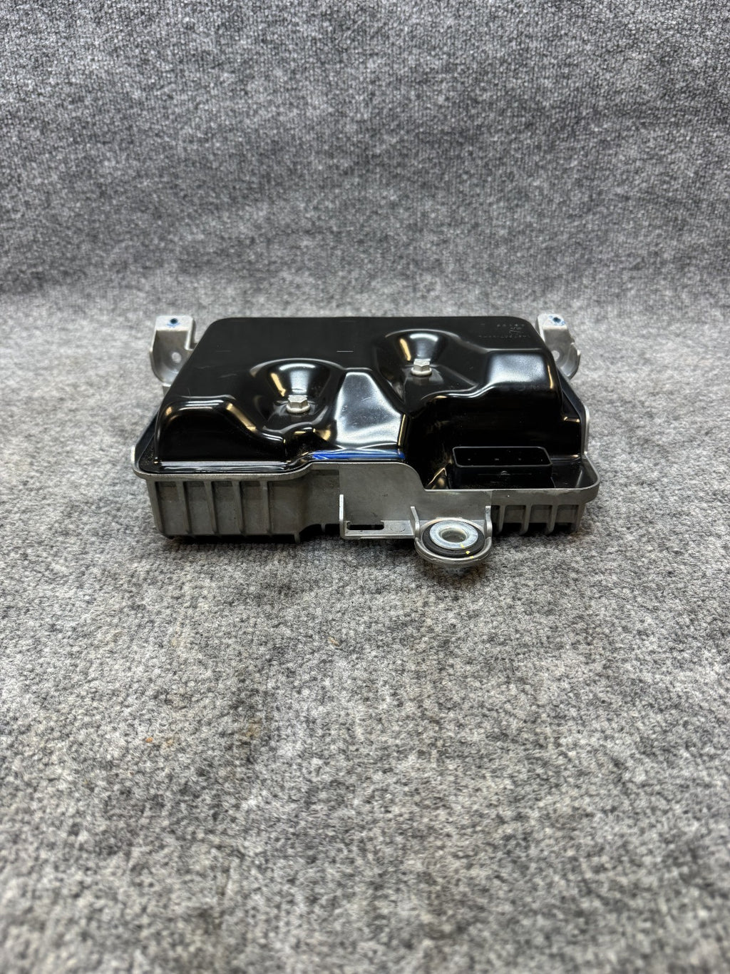 20-24 TESLA MODEL Y FRONT CONTROLLER BODY COMPUTER CONTROL MODULE OEM 149732700C