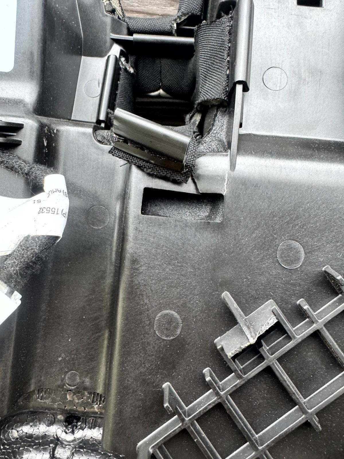 2020-2024 TESLA MODEL Y REAR SECOND 2ND ROW LOWER SEAT CUSHION OEM, 1552127-02-A