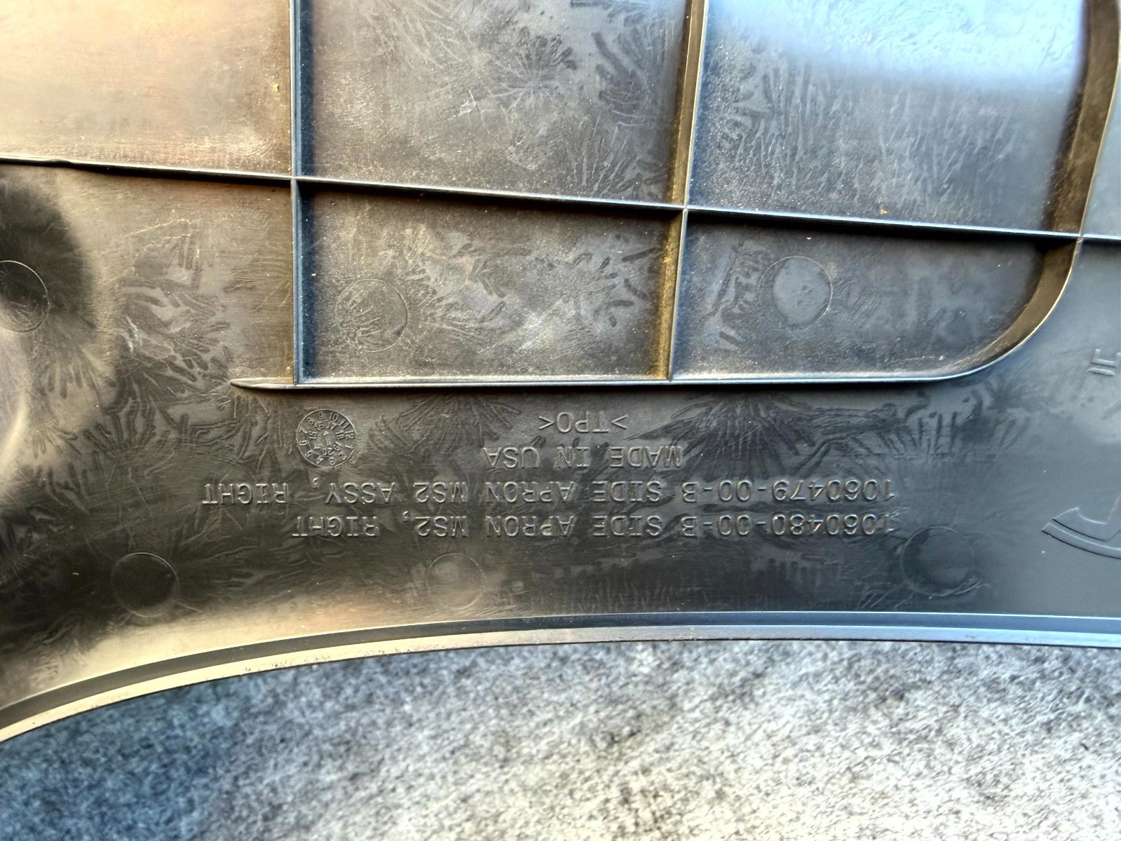 ♦️12–20 TESLA MODEL S FRONT RIGHT UNDER HOOD APRON COVER TRIM OEM, 1060480-00-B