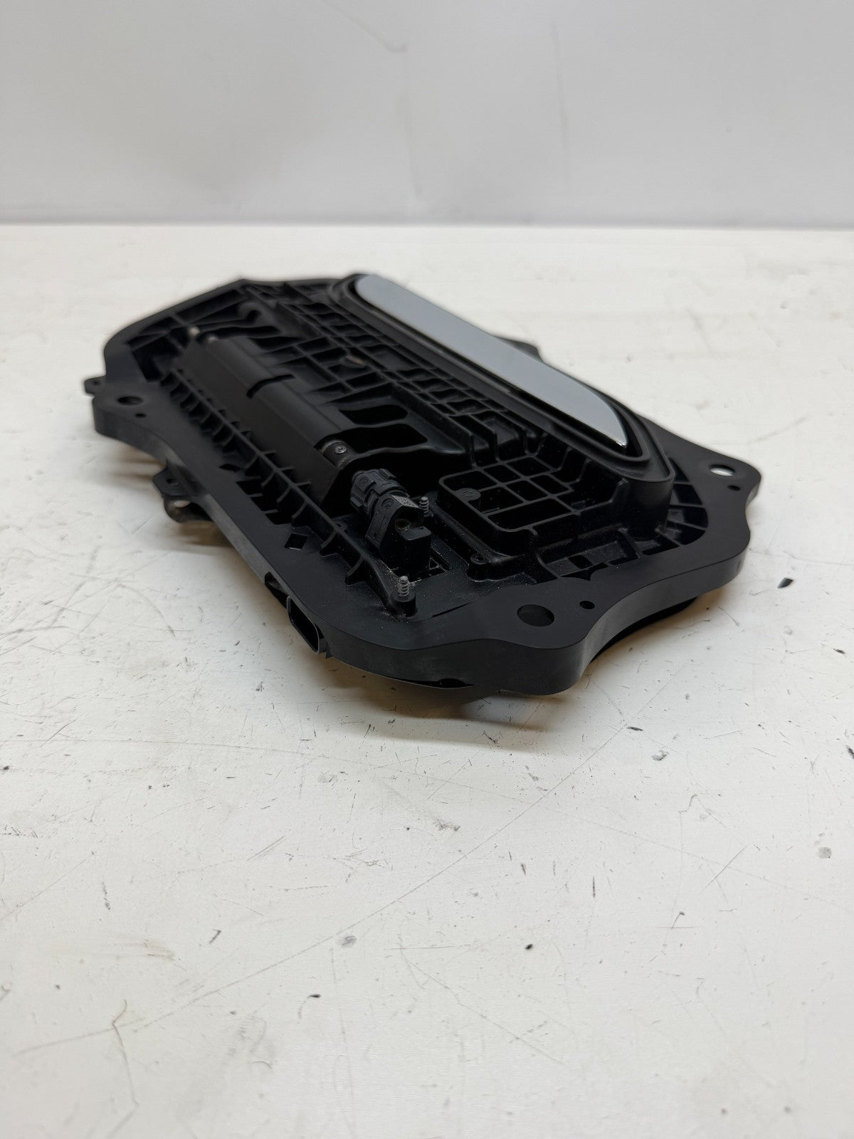 2016-2020 Tesla Model S Front Right Passenger Side Exterior Door Handle