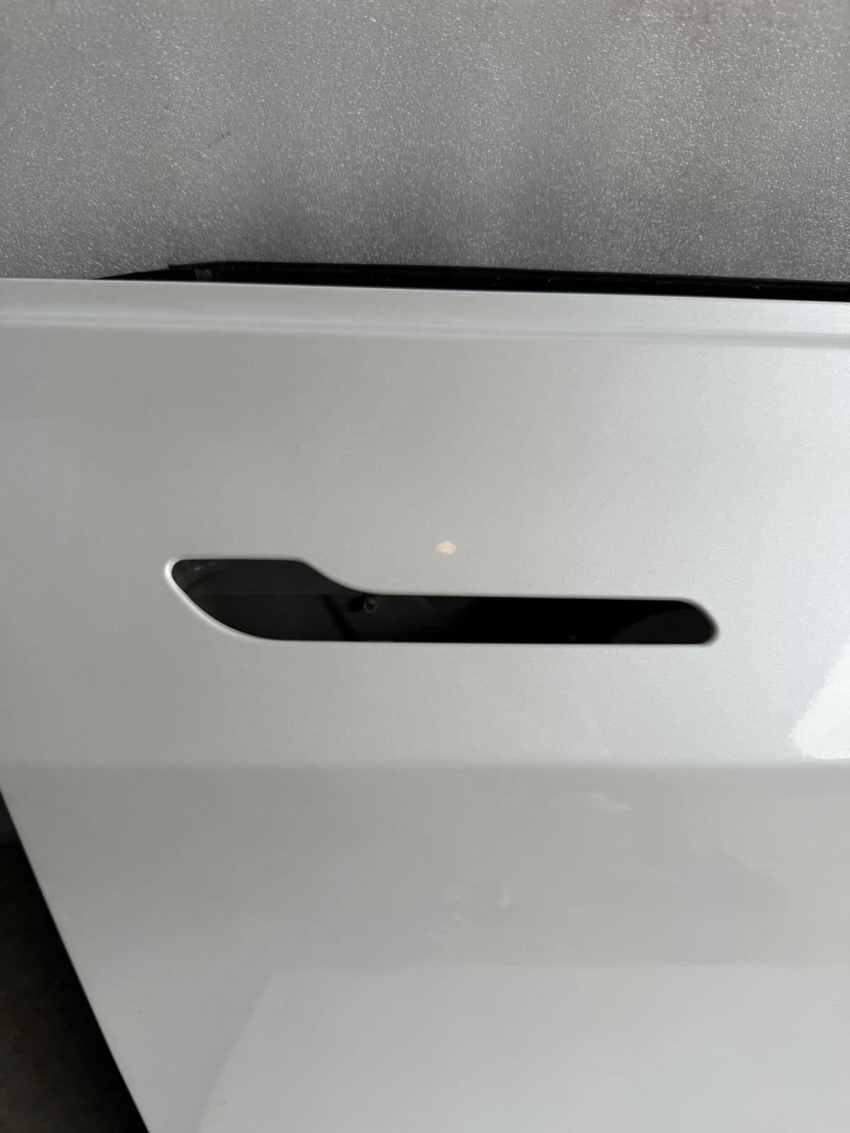 ♦️2017-2020 Tesla Model 3 Front Passenger Door Shell Panel Right RH White