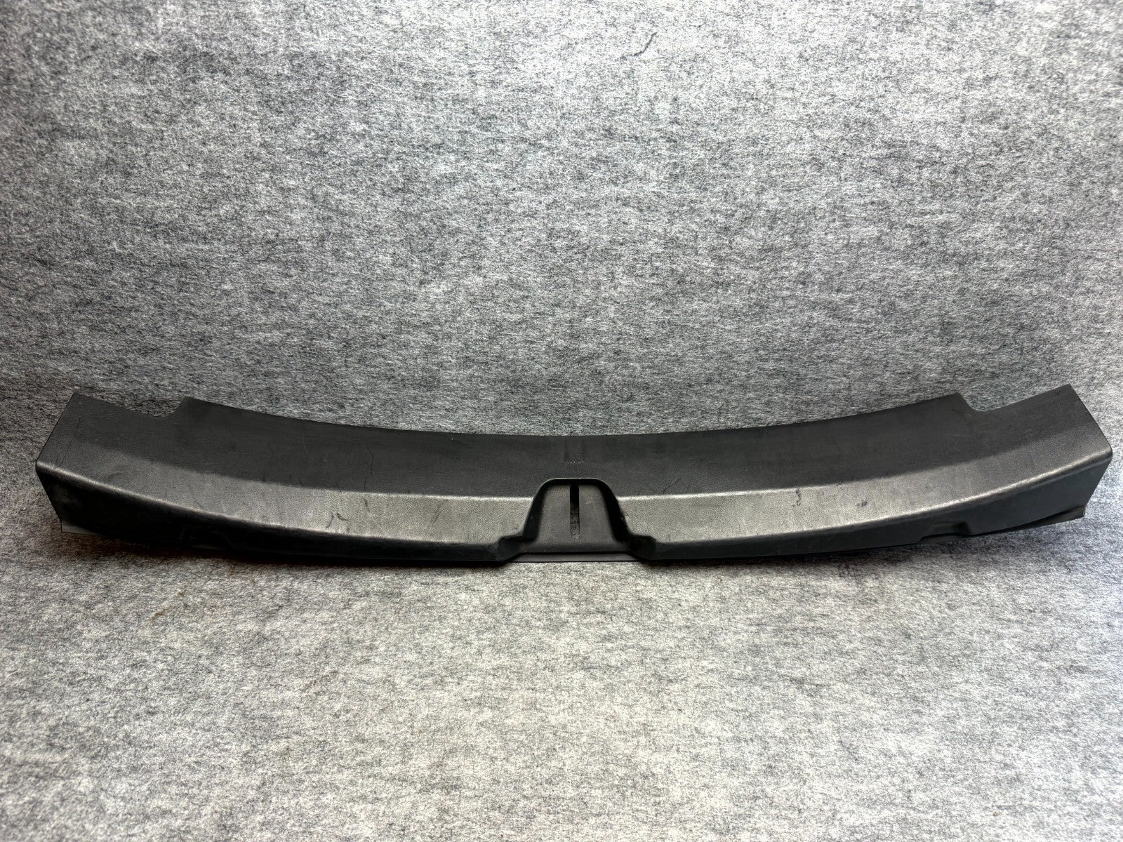 ♦️2017–2023 TESLA MODEL 3 REAR TRUNK SILL TRIM COVER SCUFF PANEL OEM, 108631500F