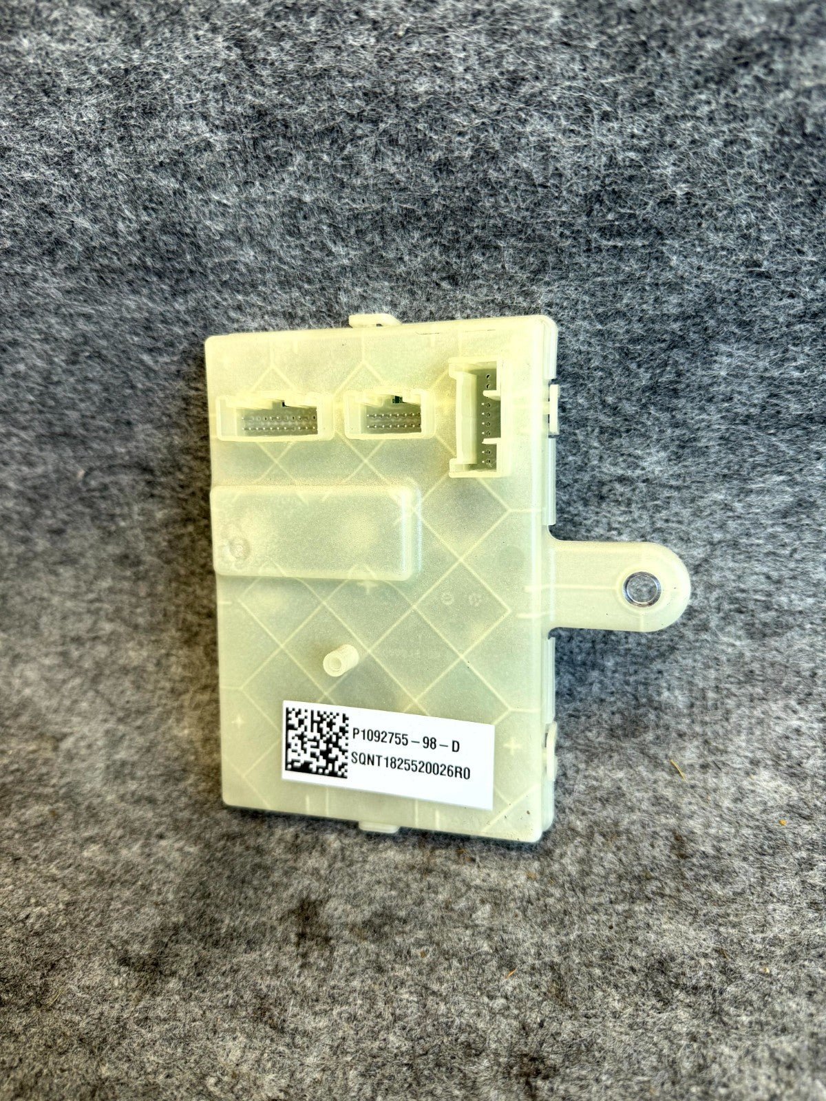 ♦️2017 – 2023 TESLA MODEL 3 CHARGING PORT CONTROL MODULE UNIT OEM, 1092755-98-D