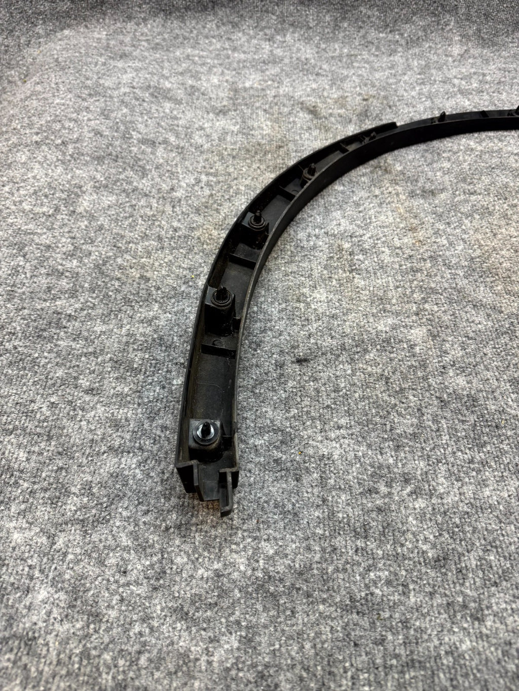 2020 - 2024 TESLA MODEL Y REAR RIGHT SIDE WHEEL FLARE MOLDING OEM, 1494164-00-C