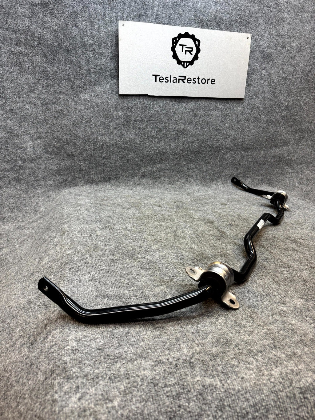 2020 - 2024 TESLA MODEL Y REAR STABILIZER SWAY ANTI ROLL BAR OEM, 1044481-00-E