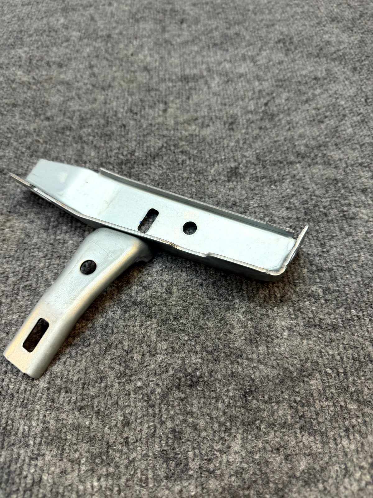 2020 - 2024 TESLA MODEL Y LEFT SIDE INSTRUMENT PANEL RISER OEM, 1493875-00-C