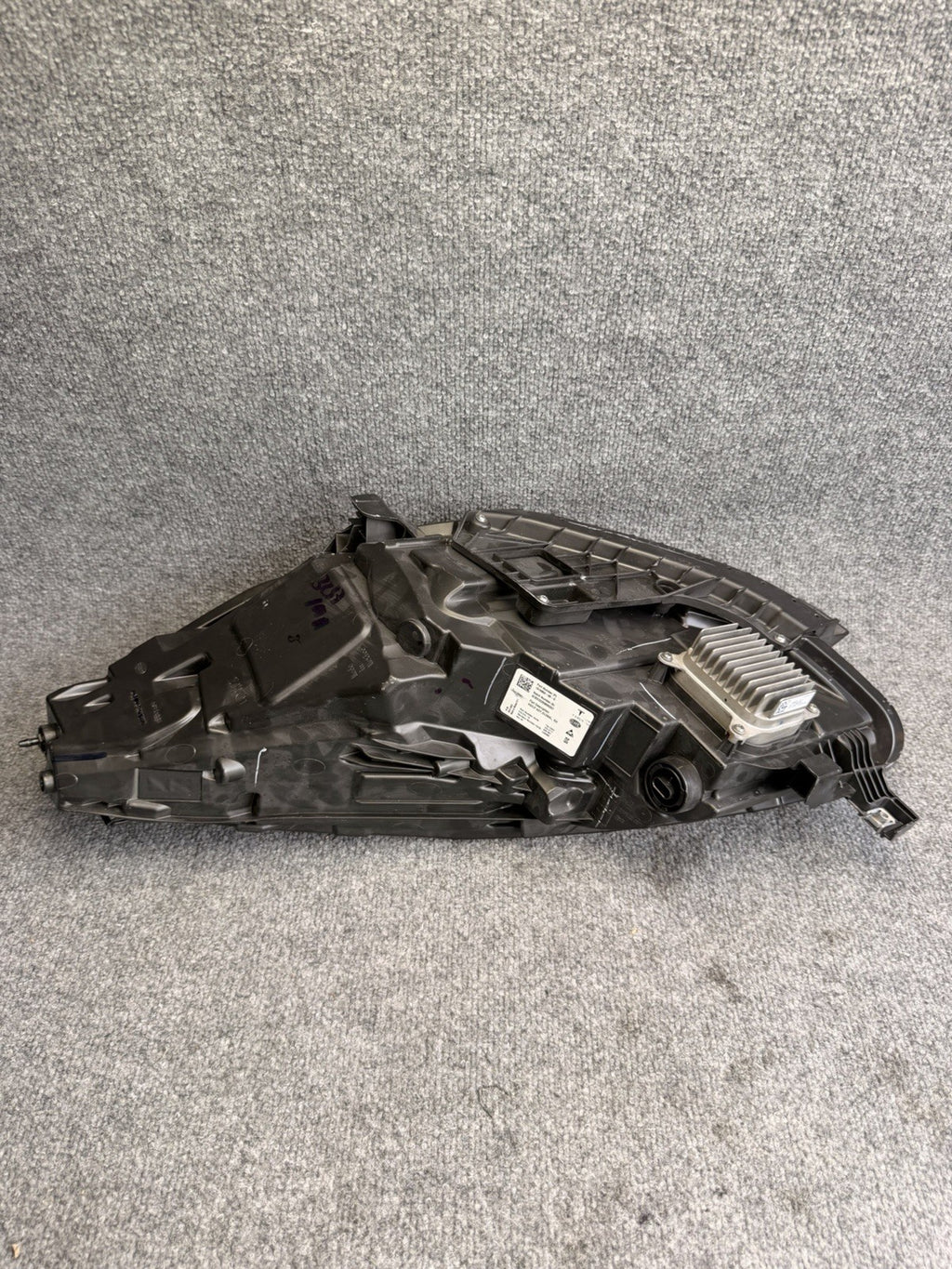 OEM 2021 - 2024 Tesla Model Y Right Passenger Matrix LED Headlight 1514953-00-D
