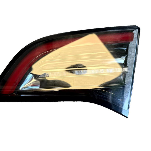 2017-2023 TESLA MODEL 3 REAR RIGHT SIDE INNER TAIL LIGHT LAMP OEM, 1077404