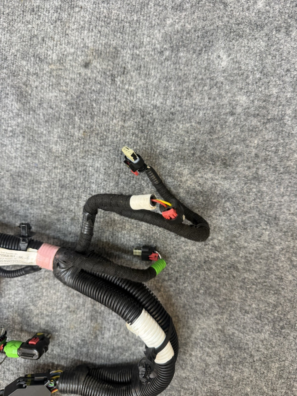 2020-2024 TESLA MODEL Y SUPERMANIFOLD WIRING HARNESS HEAT PUMP OEM, 2068767-00-C