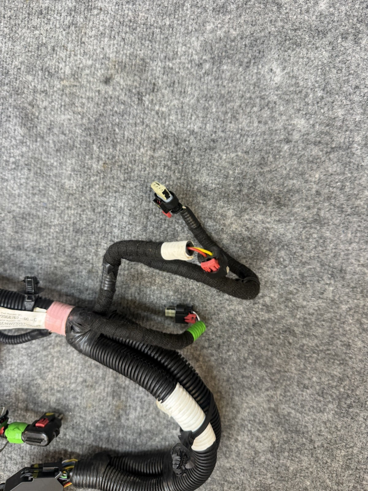 2020-2024 TESLA MODEL Y SUPERMANIFOLD WIRING HARNESS HEAT PUMP OEM, 2068767-00-C