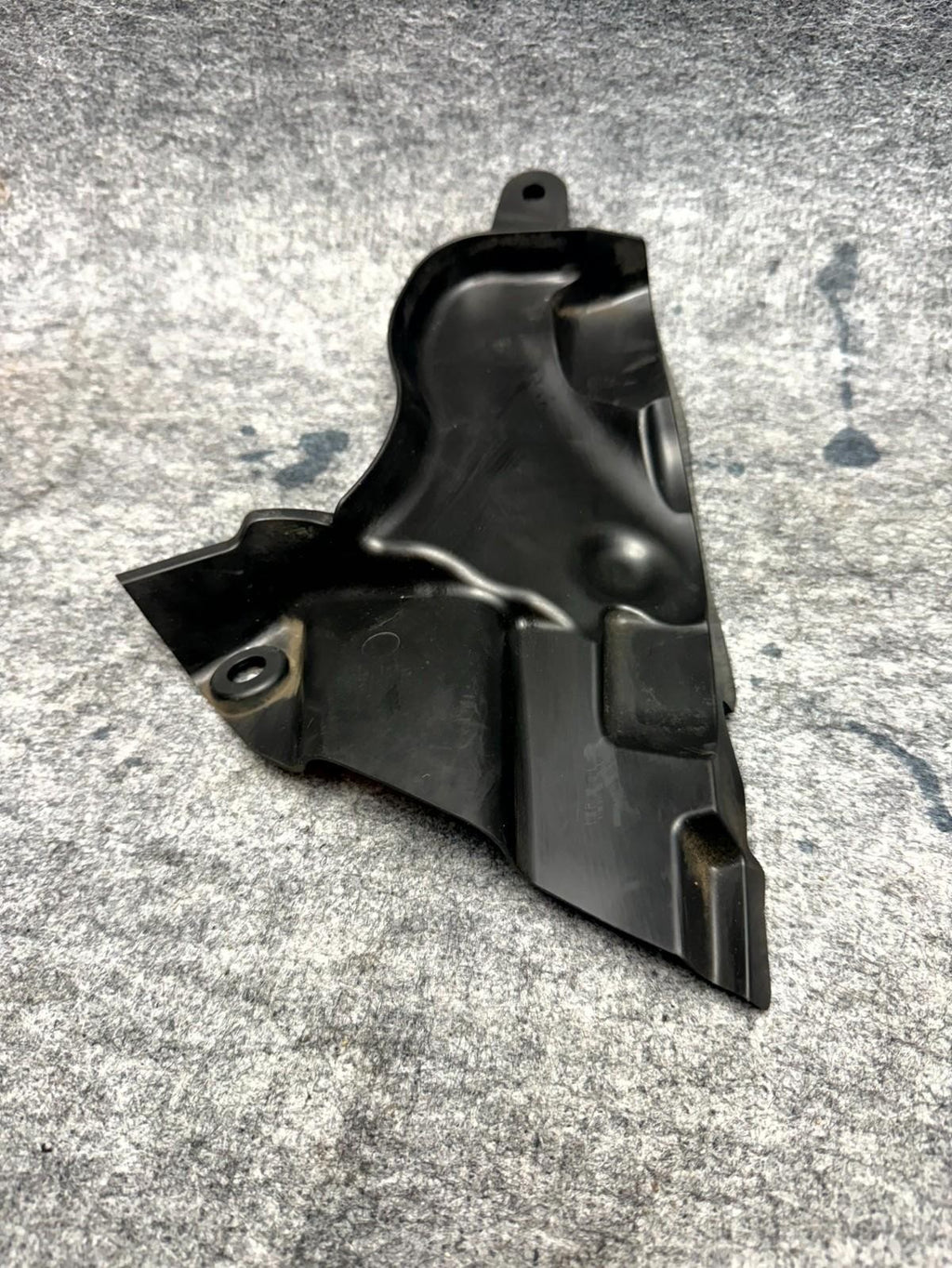 ♦️17-23 TESLA MODEL 3 FRONT LEFT WINDSHIELD COWL COVER PANEL OEM, 1081694-00-A