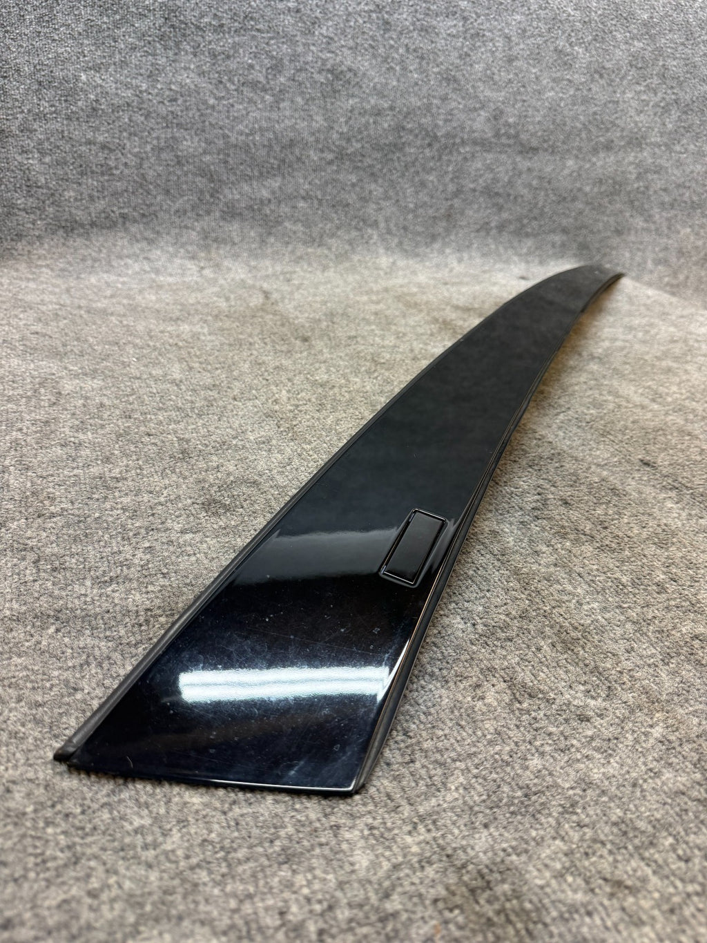 16-20 Model S Left Panoramic Roof Trim Molding Applique Finisher 1034955-00-C