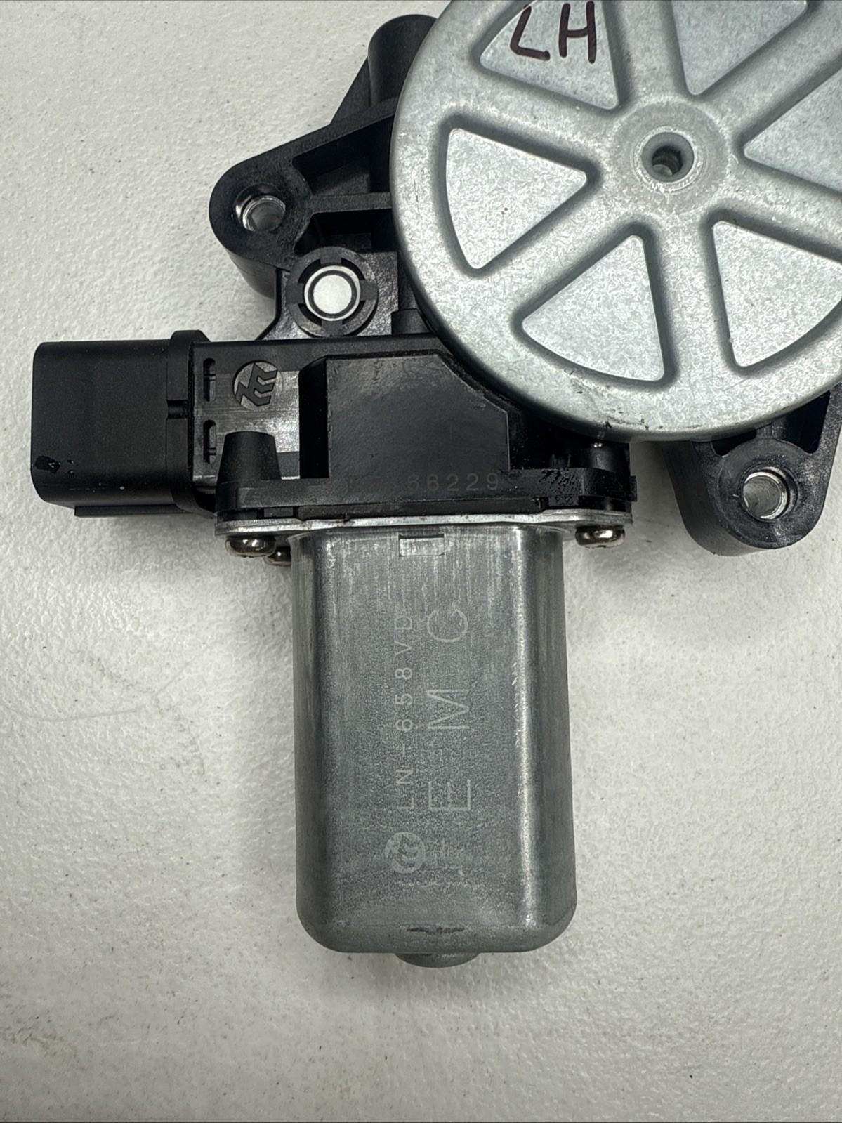 ♦️2012-2020 TESLA MODEL S FRONT LEFT SIDE PANORAMIC SUNROOF MOTOR OEM, LN658VD