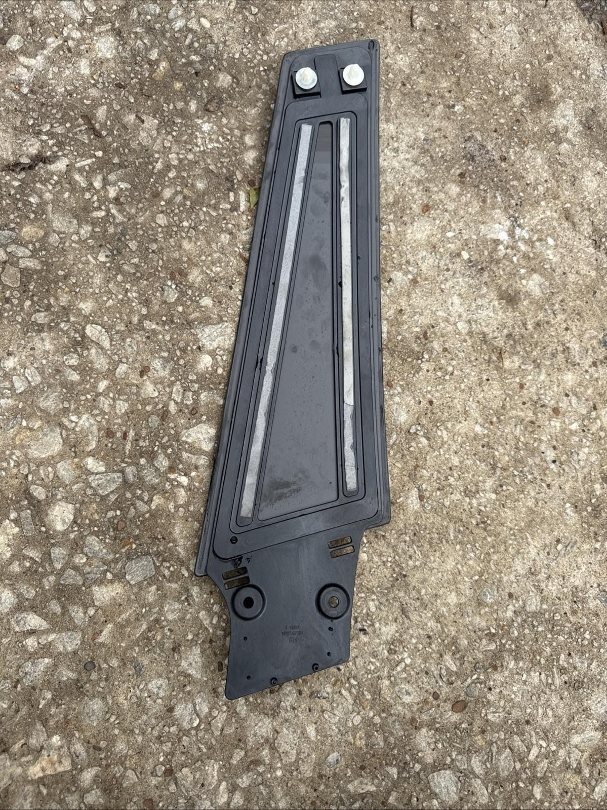 ♦️2012 - 2020 TESLA MODEL S FRONT RIGHT SIDE B-PILLAR TRIM OEM, 1004535-00-B