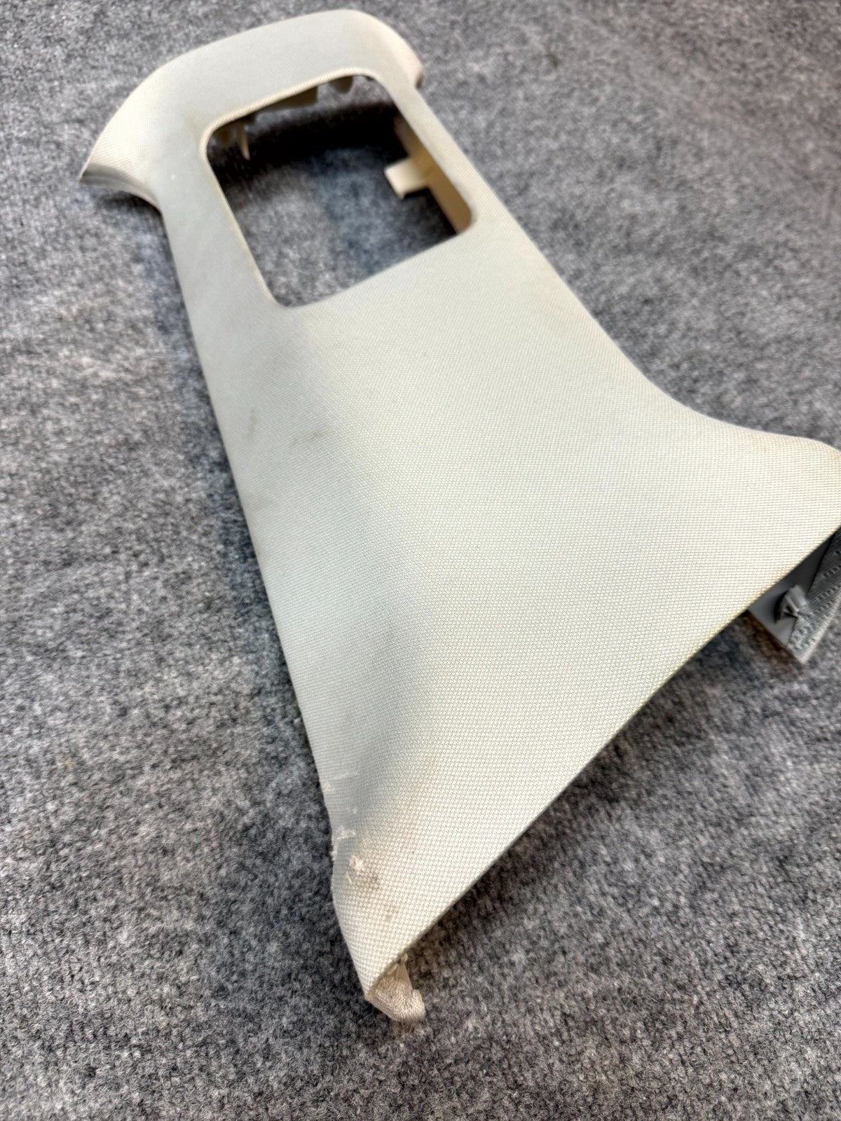 2020 - 2024 TESLA MODEL Y RIGHT SIDE B PILLAR UPPER TRIM COVER OEM, 1494607-00-C