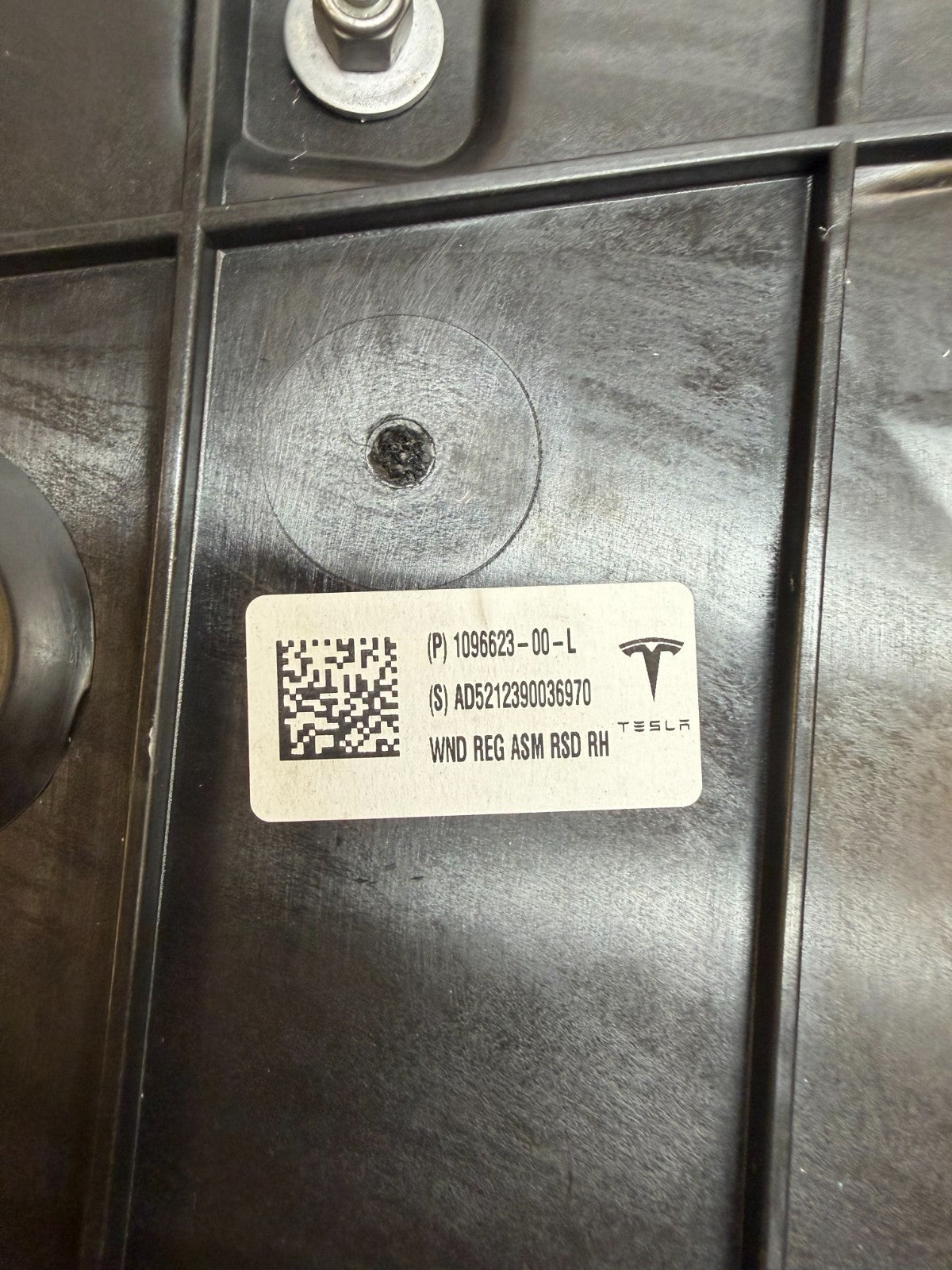 2017-2023 Tesla Model 3 Rear Right Door Window Regulator & Motor 1096623-00-L
