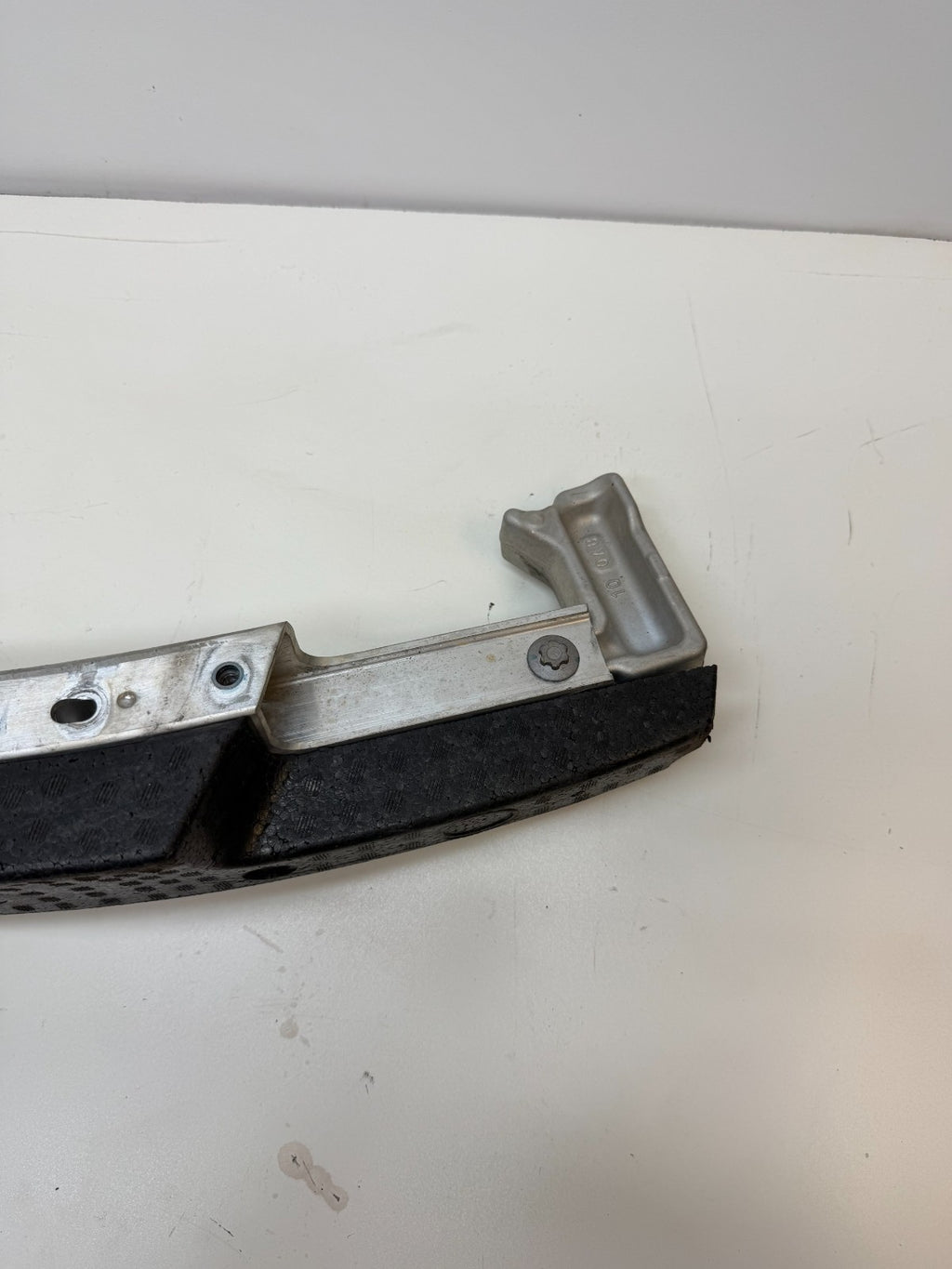 2020-24 TESLA MODEL Y FRONT BUMPER REINFORCEMENT BAR 1487601-00-F