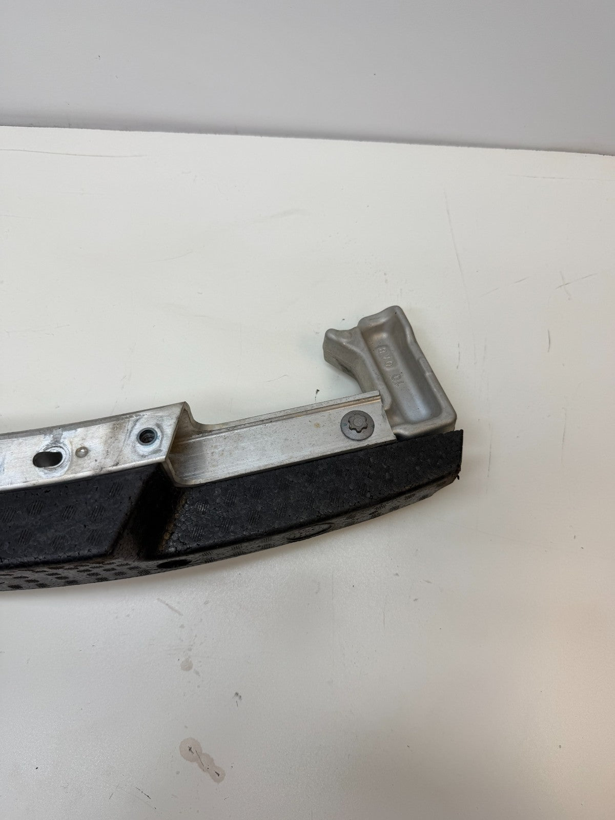 2020-24 TESLA MODEL Y FRONT BUMPER REINFORCEMENT BAR 1487601-00-F