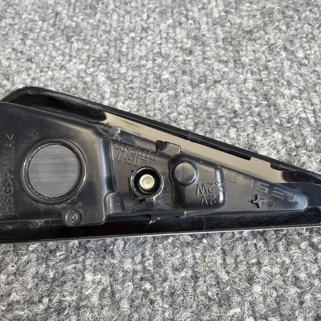 17-23 TESLA MODEL 3/Y LEFT FENDER TURN SIGNAL REPEATER CAMERA OEM 1125106-77-E