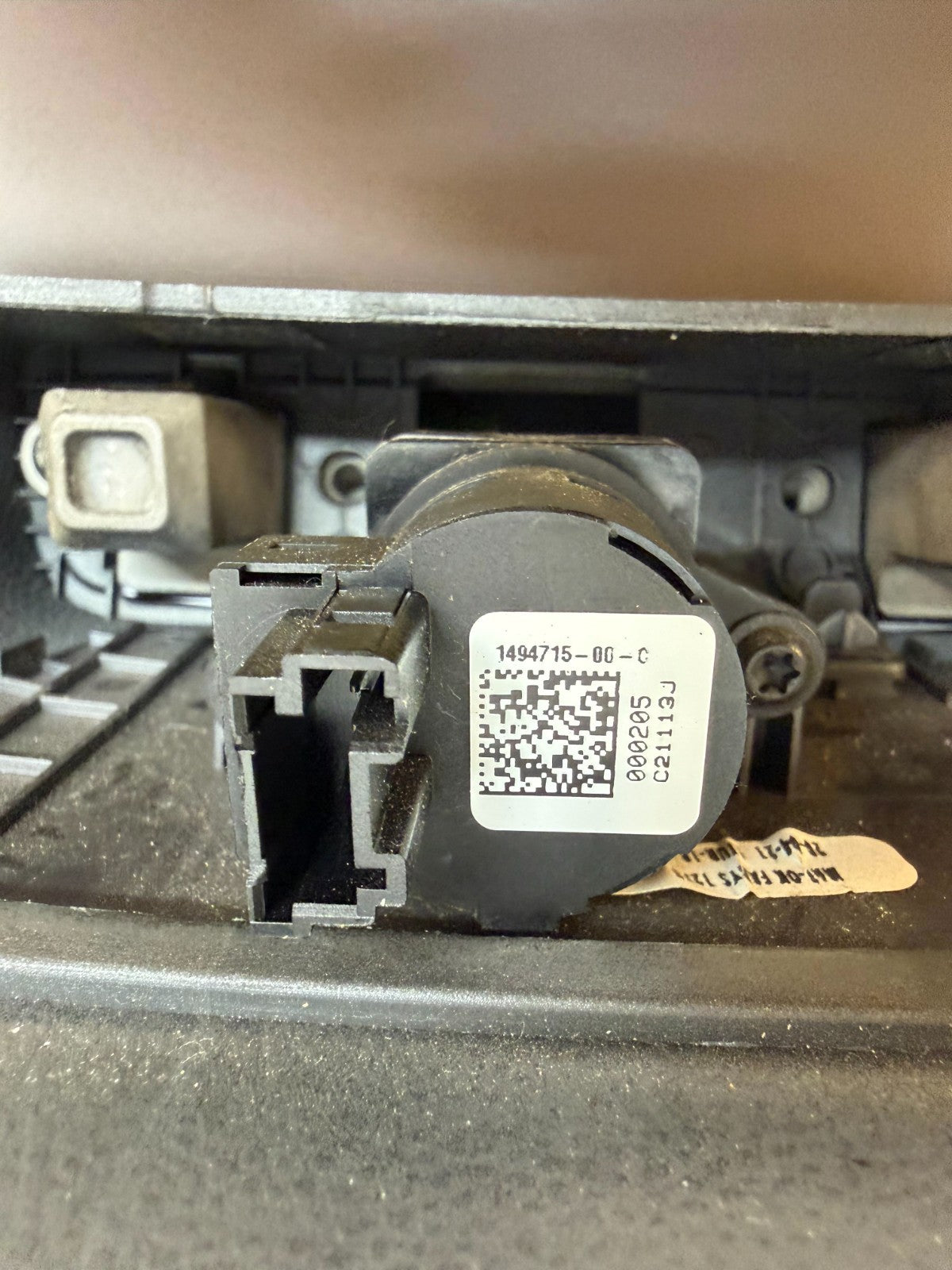 2017-24 Tesla Model Y Touch Screen Multimedia Navigation Display 1494715-00-C