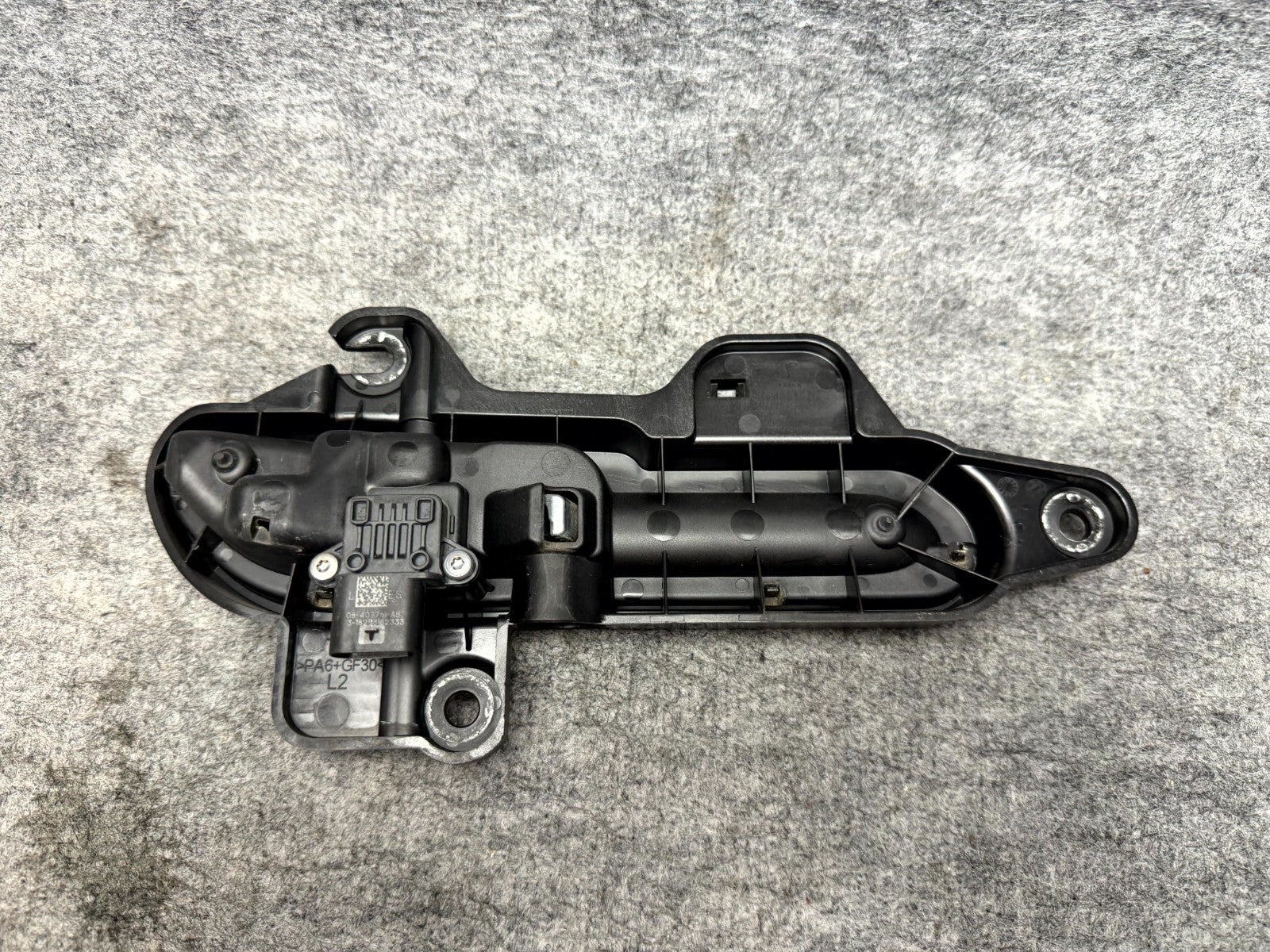 ♦️2017 - 2023 TESLA MODEL 3 LEFT SIDE EXTERIOR DOOR HANDLE OEM, 1081831-00-H