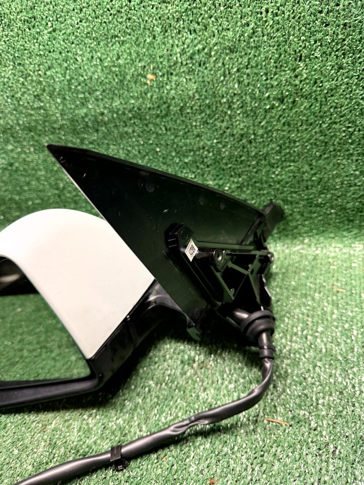 ♦️2020–2024 TESLA MODEL Y FRONT LEFT SIDE DOOR MIRROR SIDE VIEW OEM 1594111-00-C