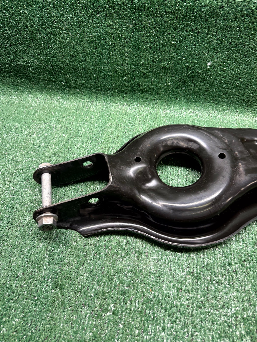 ♦️20–23 TESLA MODEL Y REAR LEFT OR RIGHT SIDE CONTROL ARM OEM, 1044451-00-F