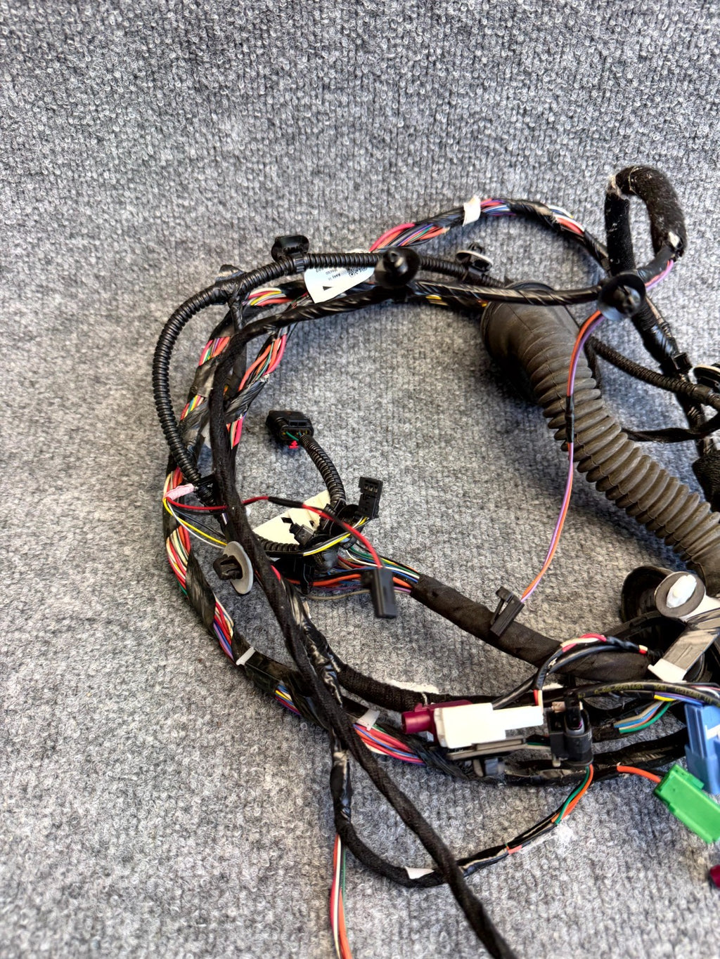 2017-2023 TESLA MODEL 3 FRONT RIGHT SIDE DOOR WIRING HARNESS OEM, 1067963-00-D