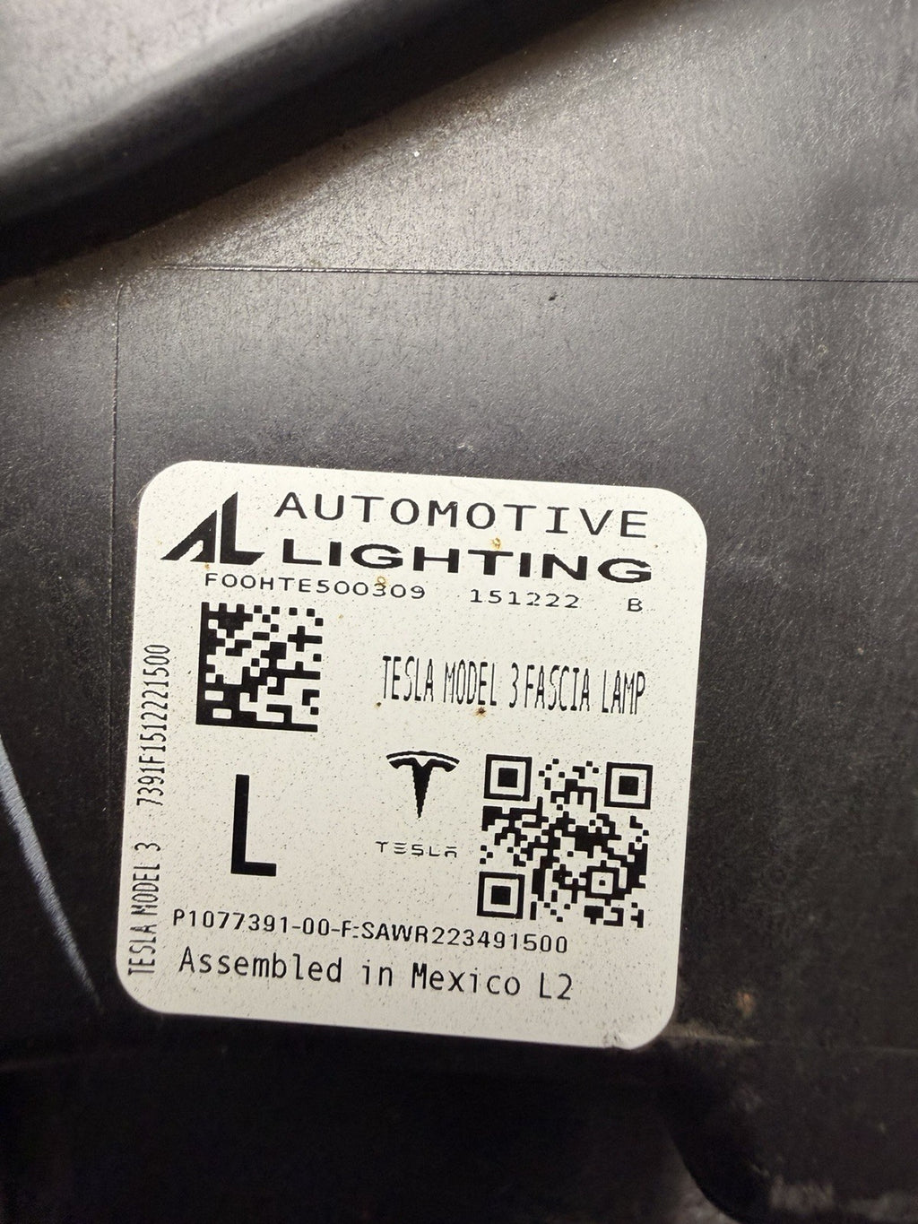 2017-2023 Tesla Model 3 Fog Light Lamp DRL Assembly Left Driver 1077391-00-F OEM