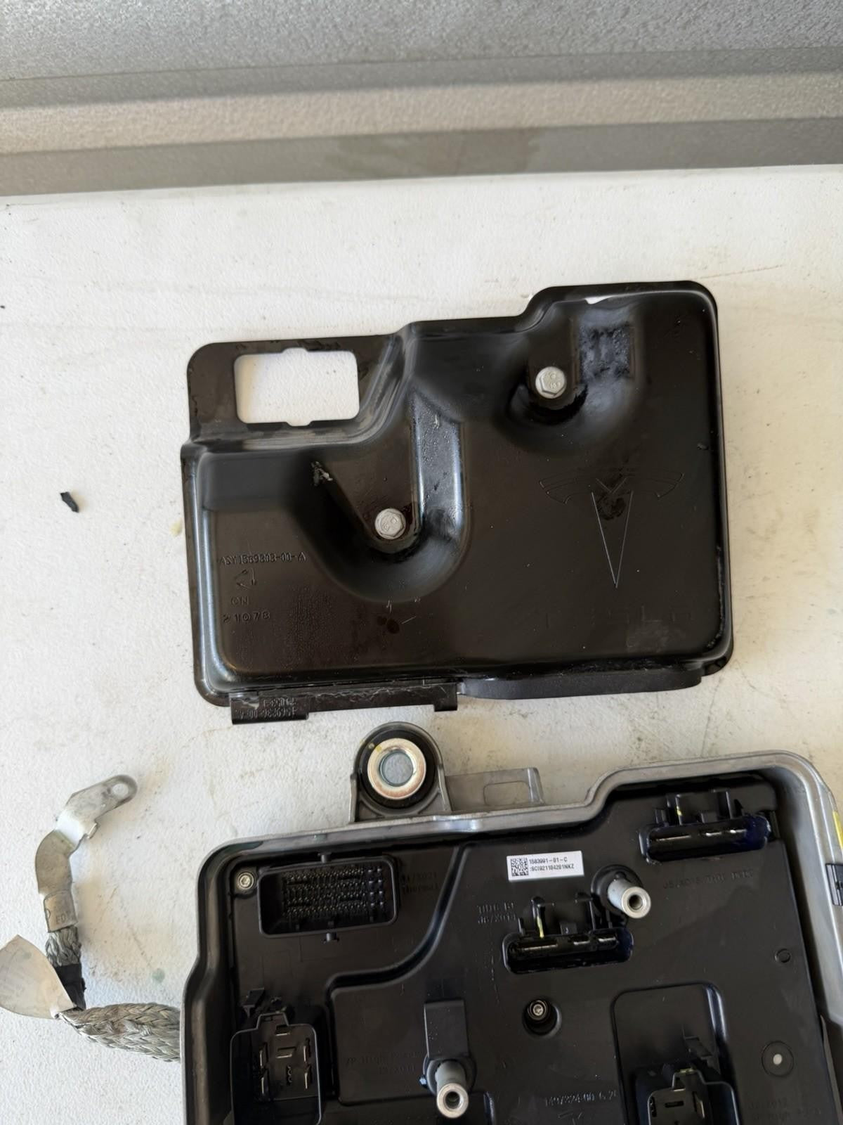 ♦️17-23 TESLA MODEL 3 FRONT VEHICAL ELECTRONIC CONTROL MODULE OEM, 1583991-01-C