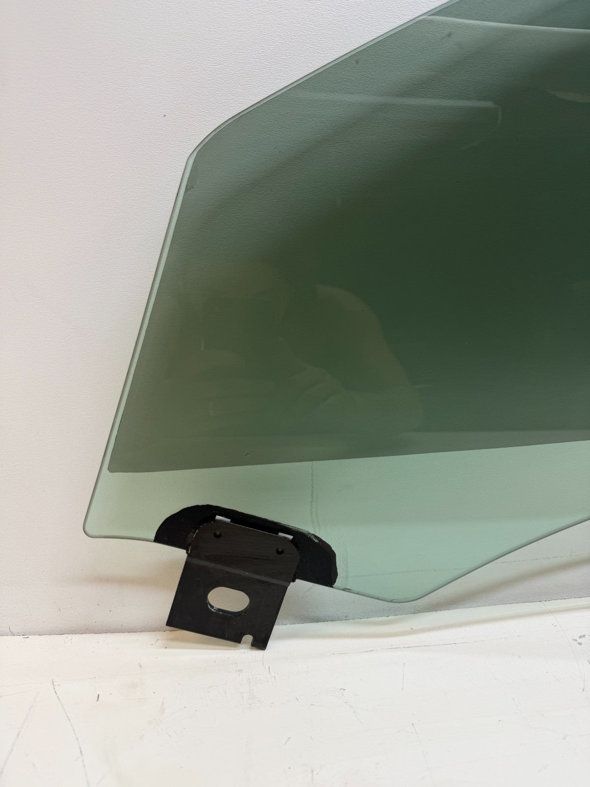 2012-2020 Tesla Model S Front LH Door Window Glass Left 43R-001074