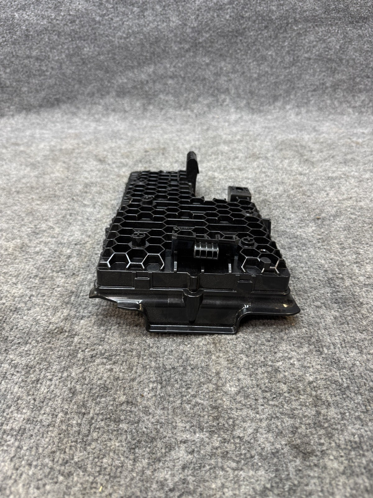 2020 - 2024 TESLA MODEL Y RIGHT LOW VOLTAGE ELECTRONIC MODULE OEM, 1657650-00-C